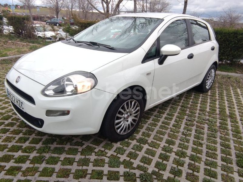 Blanco Usado 2014 Fiat Punto Pop Utilitario | 3500 € (Precio justo) - Imagen 1/4