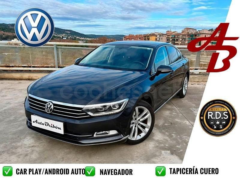 Usado VW Passat Executive 150 CV (110 kW) 2019 Negro Berlina