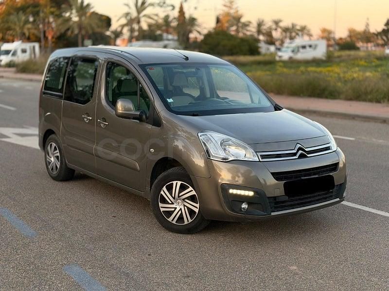 Usado Citroën Berlingo Feel 100 CV (73 kW) 2016 Verde Monovolumen
