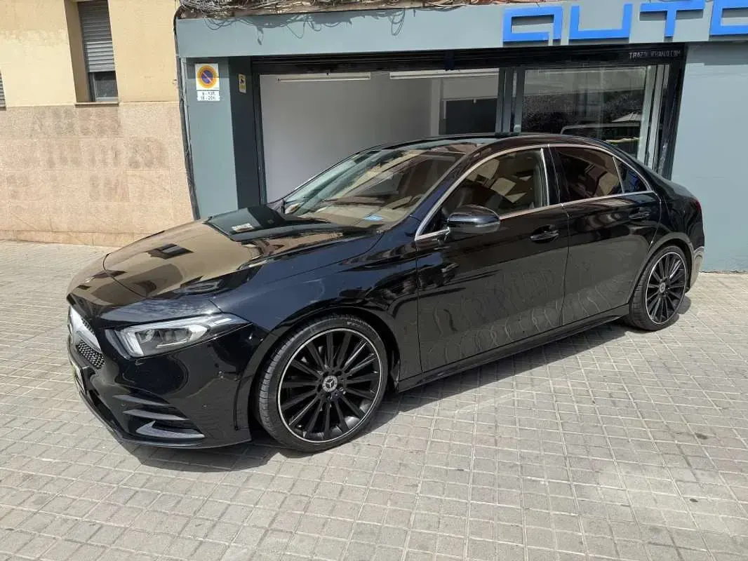 Usado Mercedes A220 190 CV (139 kW) 2020 Negro Berlina