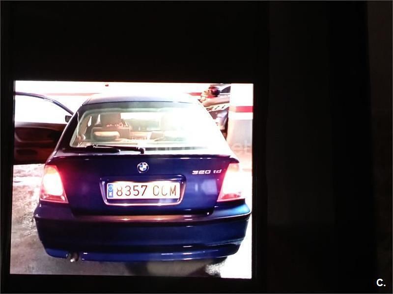 Usado BMW 320 150 CV (110 kW) 2001 Azul Berlina