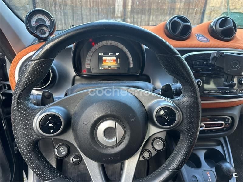Negro Usado 2017 Smart ForFour Passion Utilitario | 10.300 € (Precio justo) - Imagen 1/2