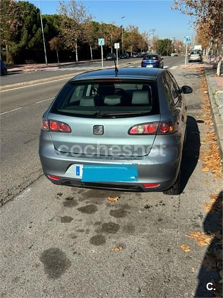 Azul Usado 2006 Seat Ibiza Reference Berlina | 3200 € - Imagen 1/4