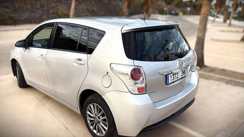 Usado Toyota Verso Advance 112 CV (82 kW) 2016 Gris Monovolumen