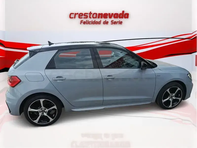 Usado Audi A1 Sportback Advanced Plus 110 CV (80 kW) 2023 Gris / plata Utilitario