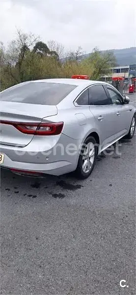 Usado Renault Talisman Zen 130 CV (95 kW) 2017 Gris / plata Berlina