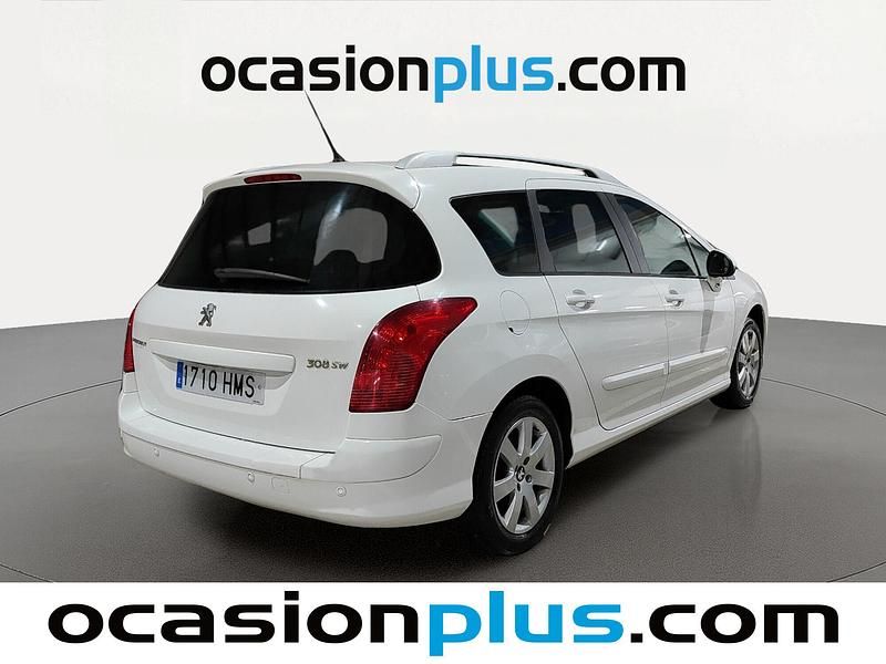 Usado Peugeot 308 Active 92 CV (67 kW) 2012 Blanco Familiar