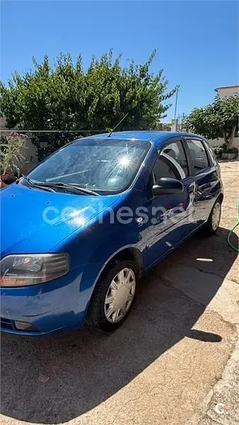 Usado Chevrolet Kalos SE 72 CV (52 kW) 2007 Azul Berlina