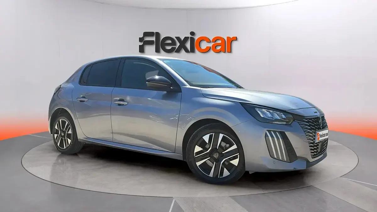 Usado Peugeot 208 Allure 101 CV (74 kW) 2025 Utilitario