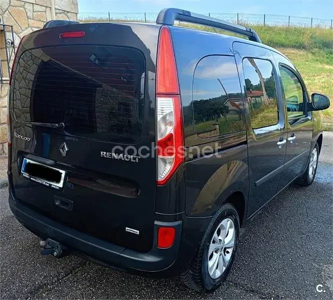 Usado Renault Kangoo SE 110 CV (80 kW) 2016 Negro Monovolumen