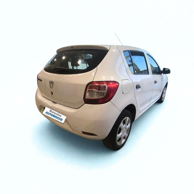 Käytetty Dacia Sandero Ambiance 75 HP (55 kW) 2015 Valkoinen Viistoperä