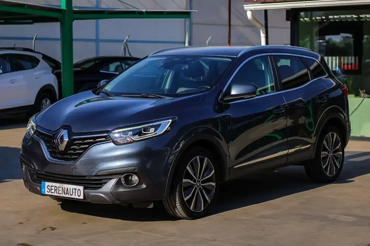 Usado Renault Kadjar Version S 131 CV (96 kW) 2018 Azul SUV