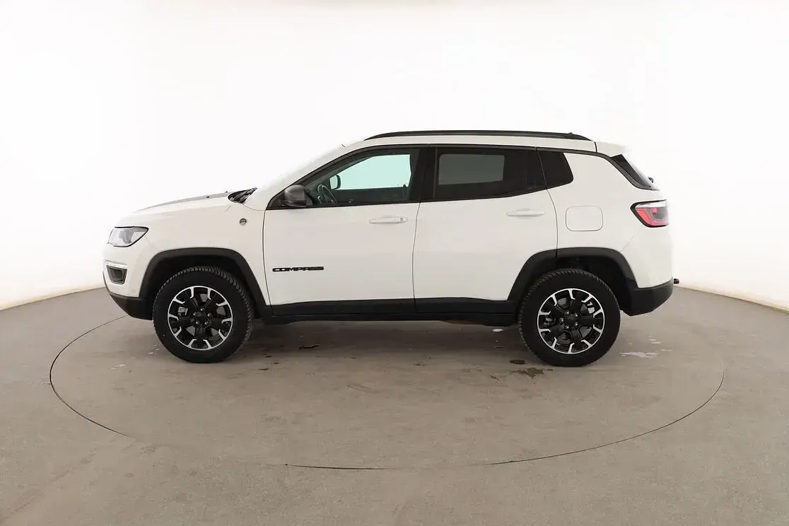 Usado Jeep Compass Trailhawk 241 CV (177 kW) 2020 Blanco SUV