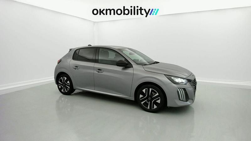 Usado Peugeot 208 Allure 100 CV (73 kW) 2024 Gris artense Utilitario