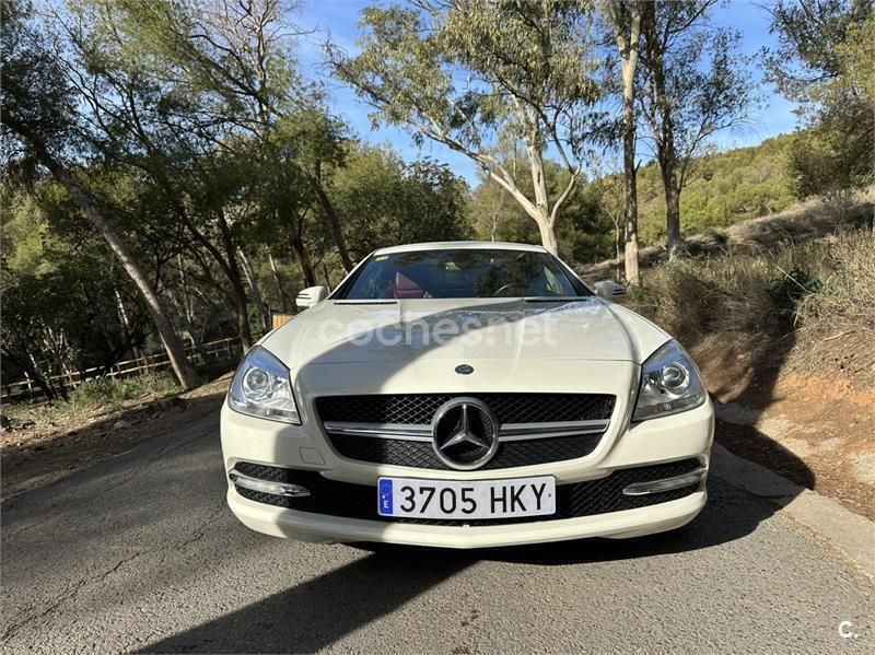 Usado Mercedes SLK250 204 CV (150 kW) 2012 Blanco Descapotable