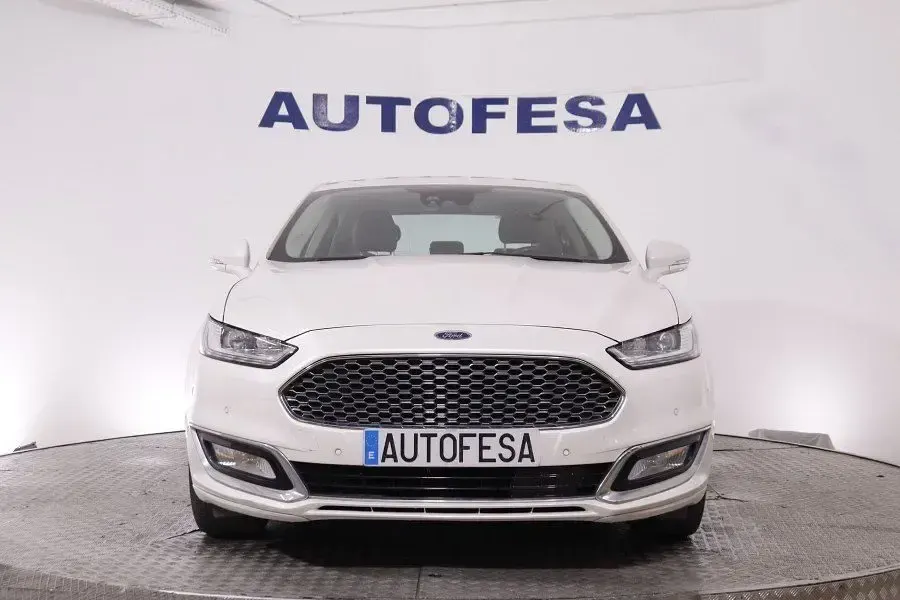 Usado Ford Mondeo Vignale 187 CV (137 kW) 2018 Blanco Berlina