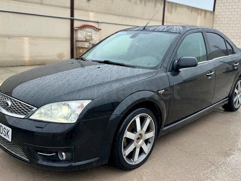 Usado Ford Mondeo Titanium 155 CV (114 kW) 2006 Negro Berlina