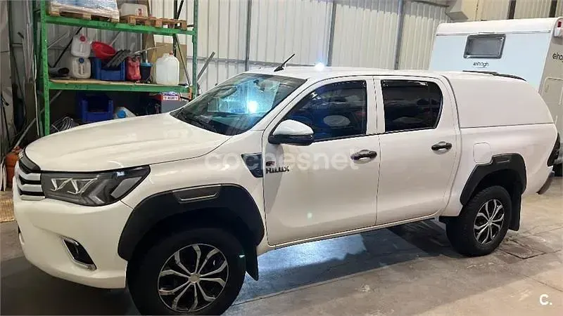 Usado Toyota HiLux 150 CV (110 kW) 2020 Blanco Pickup/Camioneta