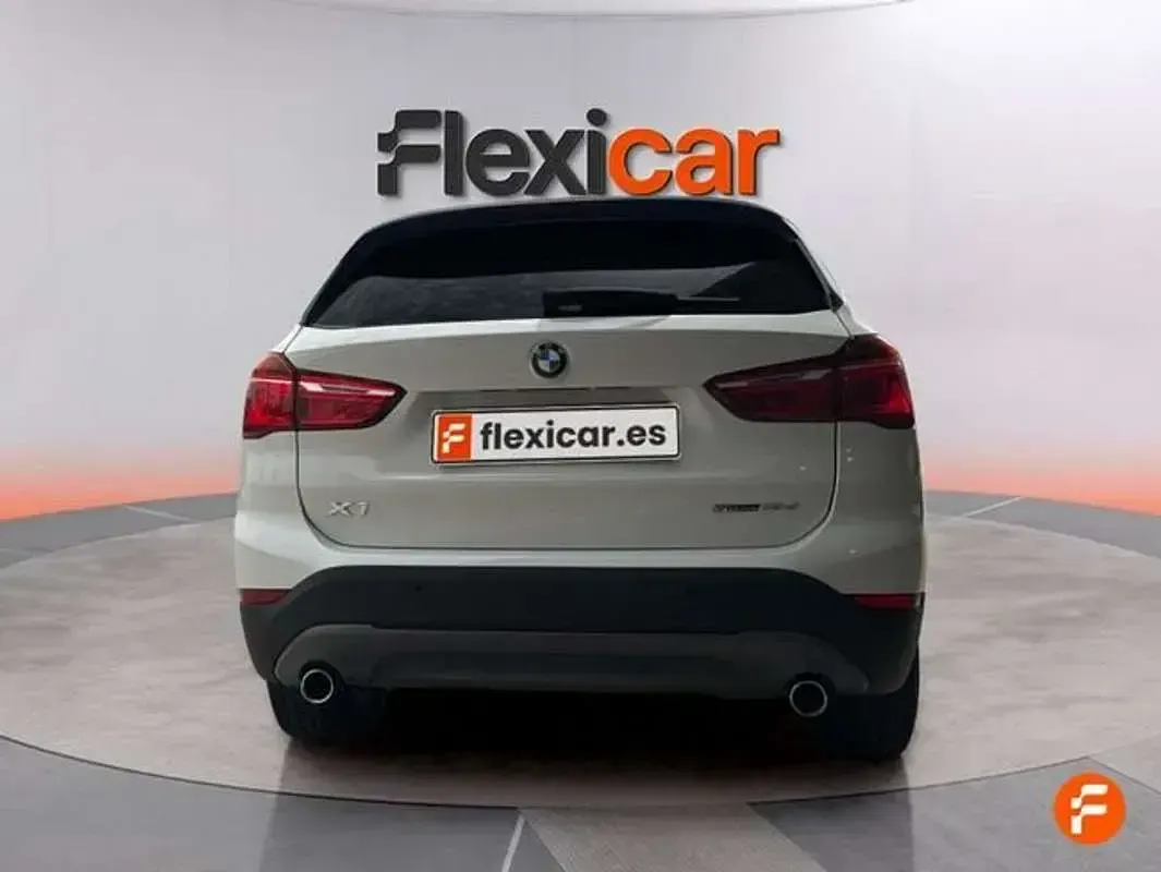 Usado BMW X1 150 CV (110 kW) 2018 Blanco SUV