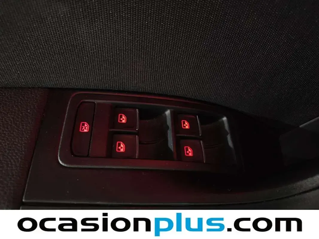 Usado Seat Ateca FR 150 CV (110 kW) 2019 Rojo SUV