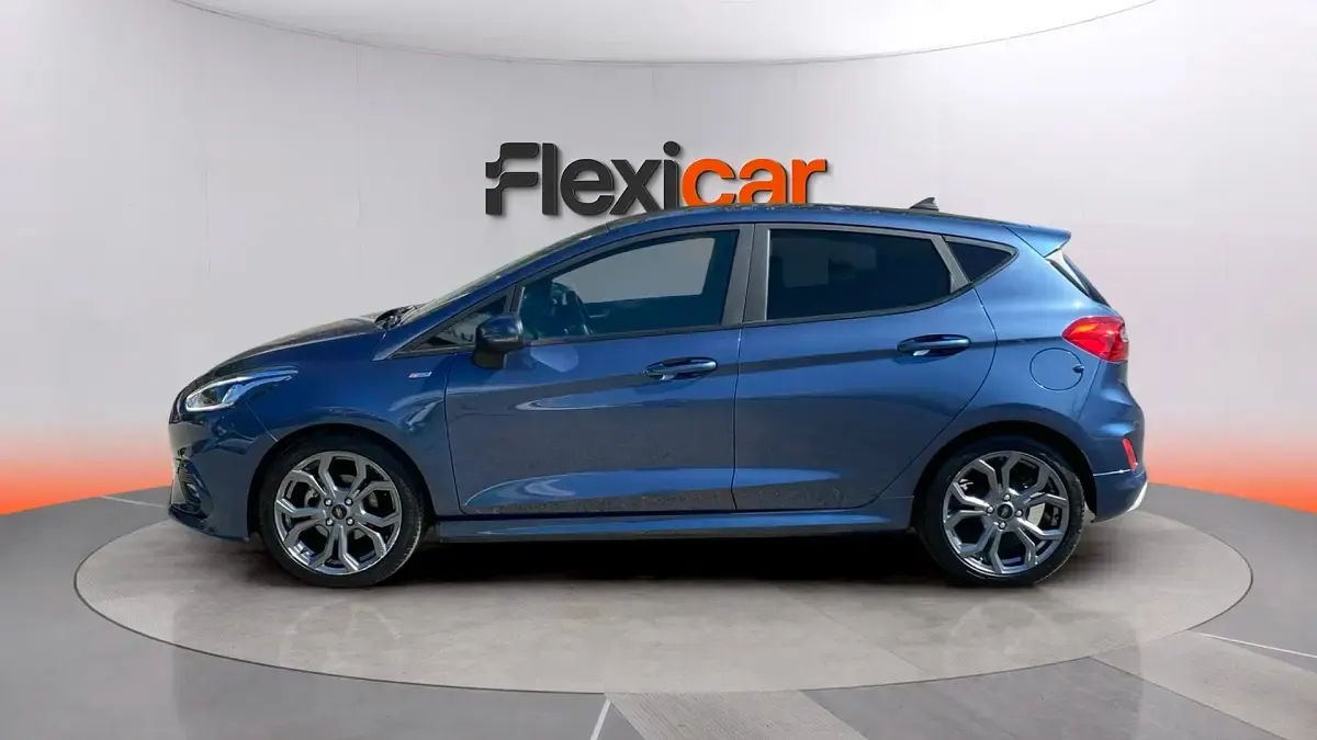 Usado Ford Fiesta Active 95 CV (69 kW) 2020 Gris Utilitario
