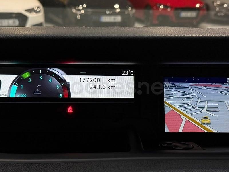 Usado Renault Scénic III Dynamique 110 CV (80 kW) 2011 Gris / plata Monovolumen