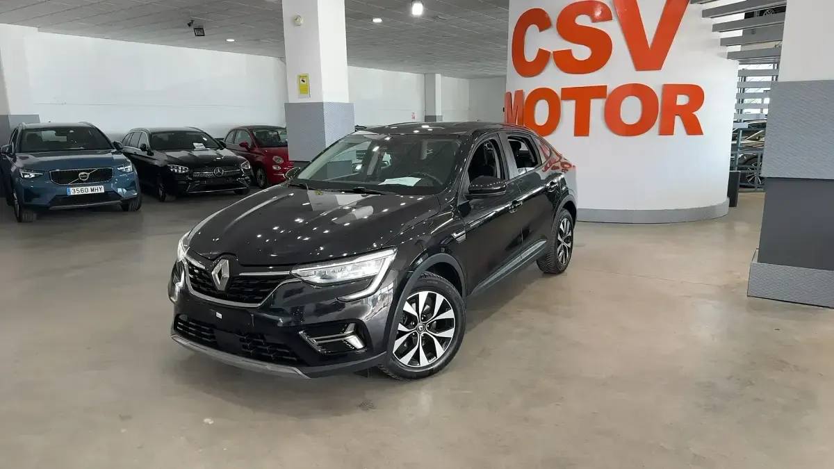 Usado Renault Arkana Equilibre 145 CV (106 kW) 2023 Negro SUV