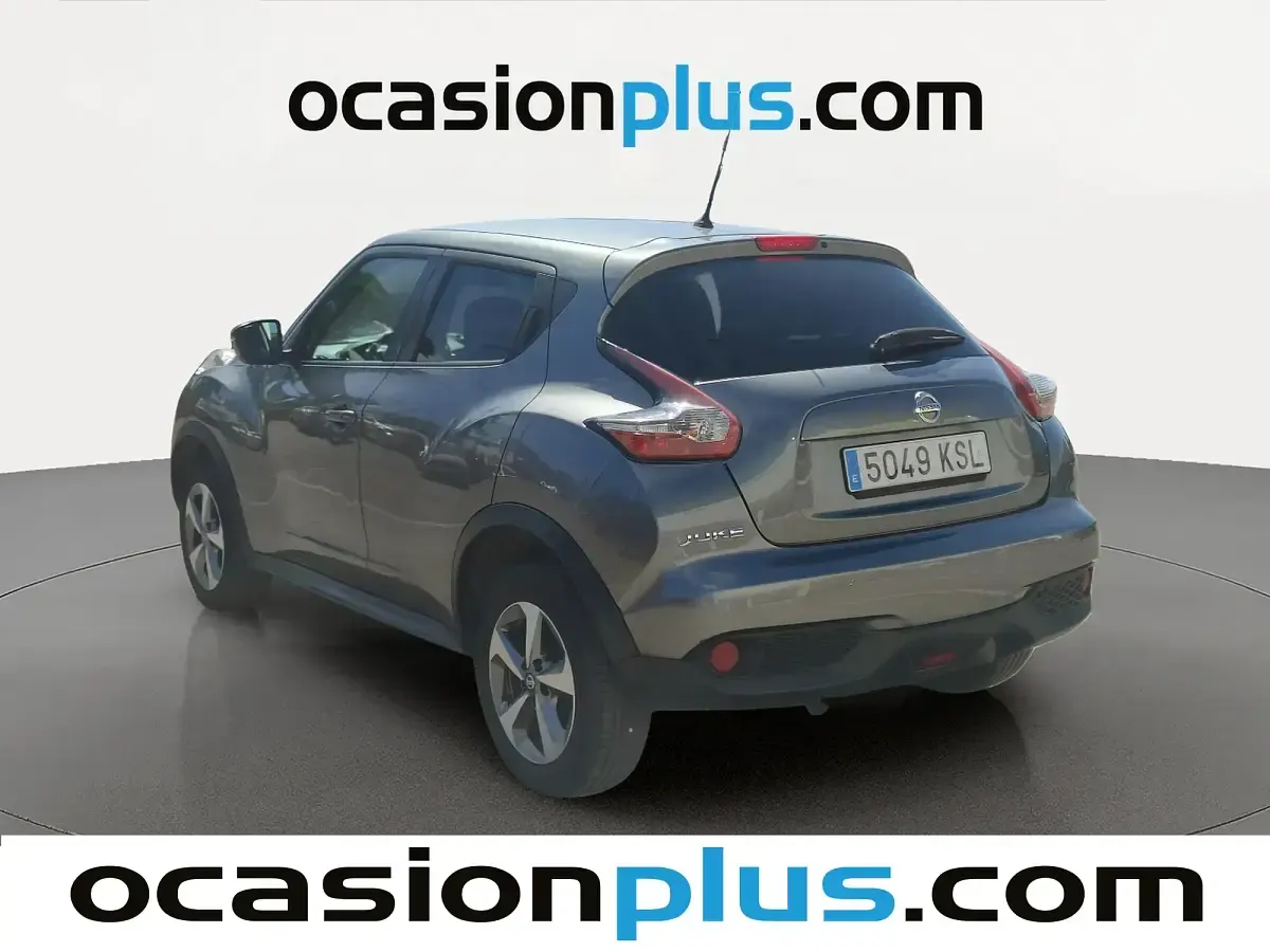 Usado Nissan Juke Acenta 112 CV (82 kW) 2018 Gris SUV
