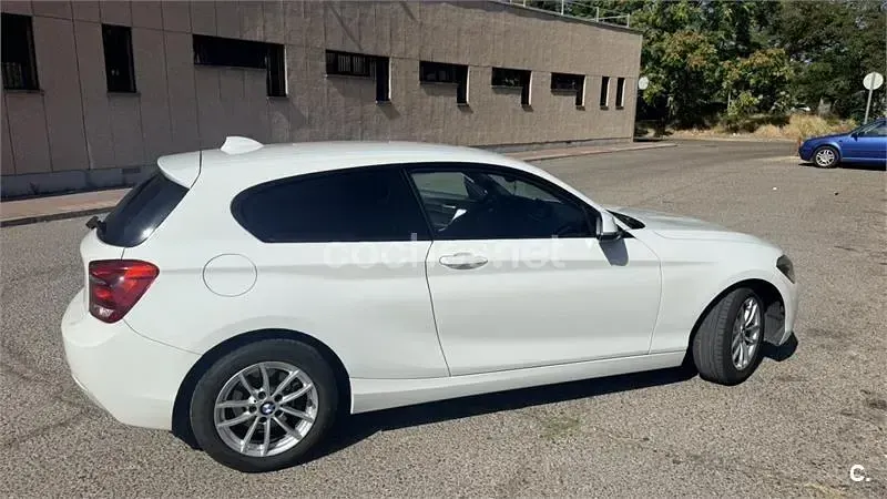Usado BMW 116 116 CV (85 kW) 2014 Blanco Utilitario