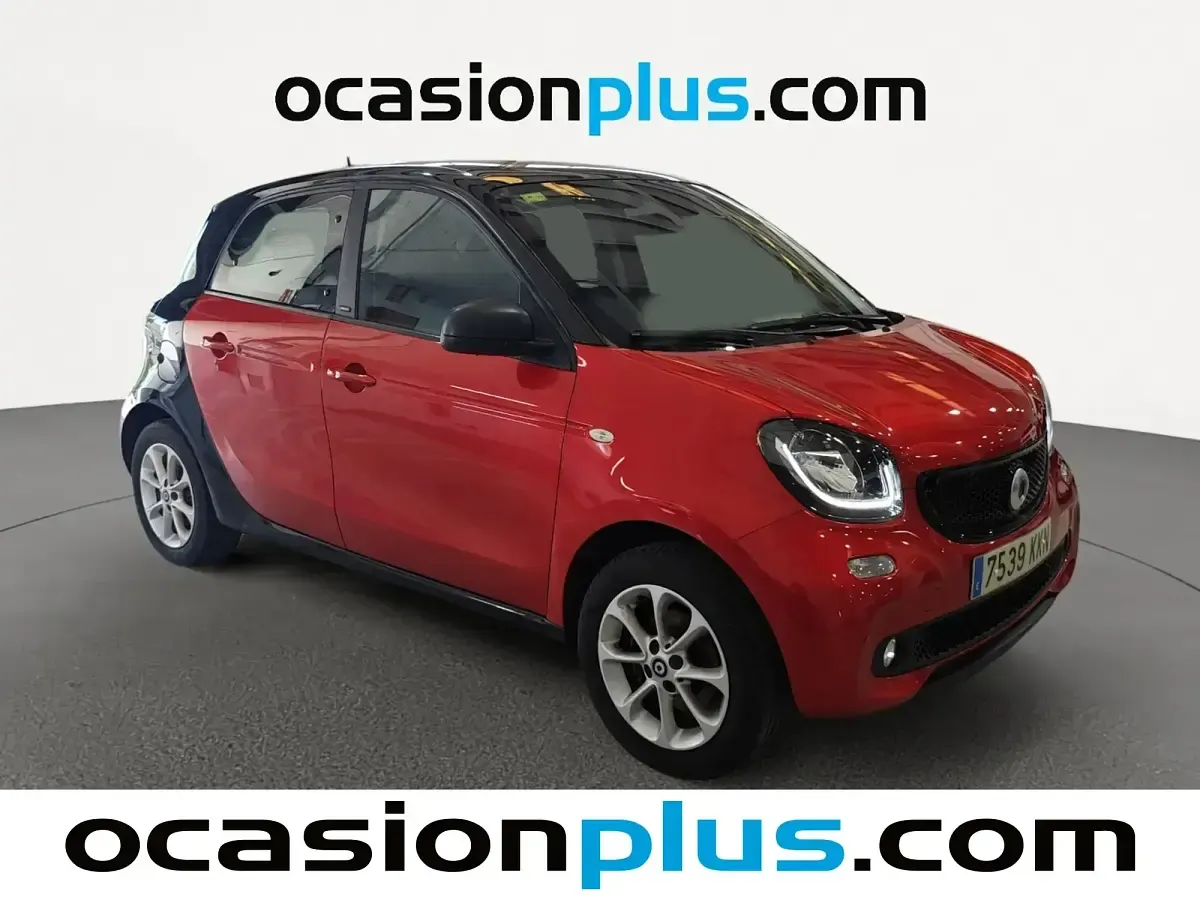 Usado Smart ForFour Passion 90 CV (66 kW) 2018 Rojo Utilitario