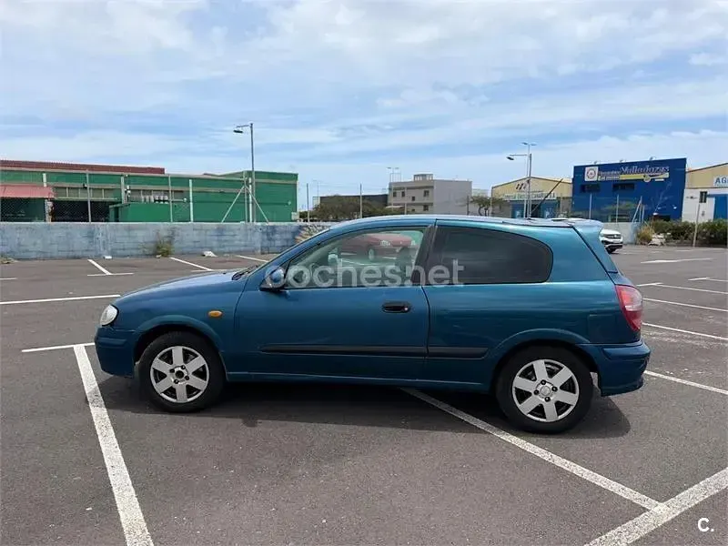 Usado Nissan Almera Comfort 90 CV (66 kW) 2001 Verde Berlina