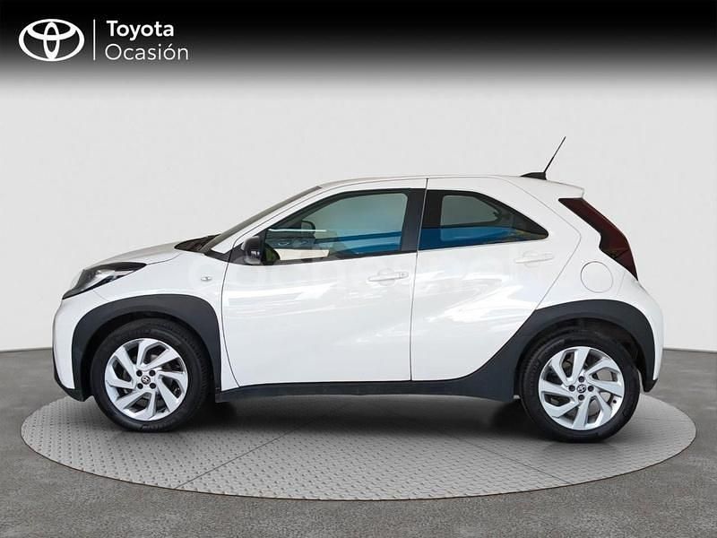 Usado Toyota Aygo X Play 72 CV (52 kW) 2022 Blanco SUV