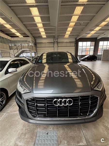 Usado Audi Q8 S-Line 286 CV (210 kW) 2019 Gris / plata SUV
