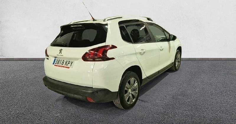 Usado Peugeot 2008 Style 82 CV (60 kW) 2018 SUV