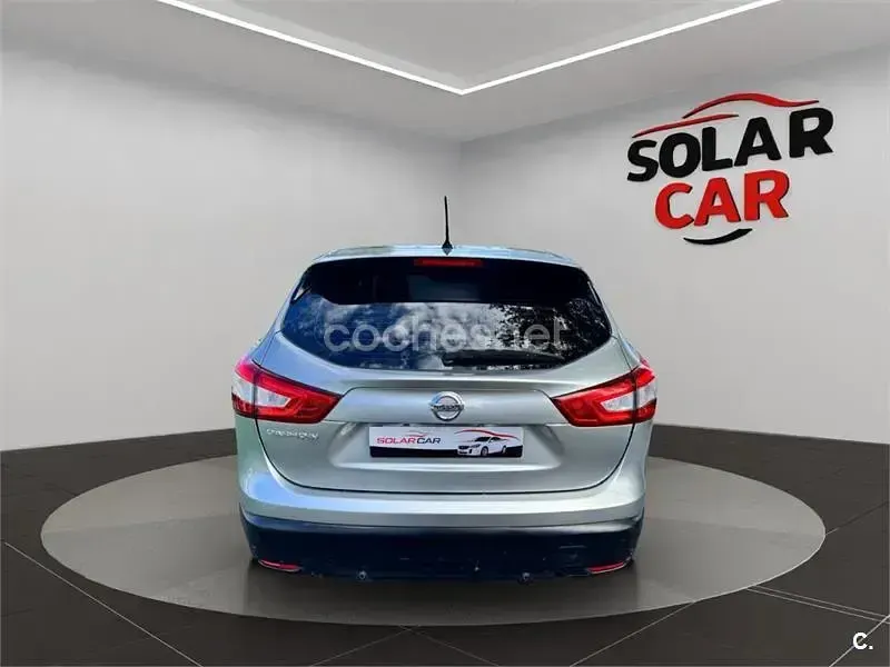 Usado Nissan Qashqai Acenta 110 CV (80 kW) 2017 Gris / plata SUV
