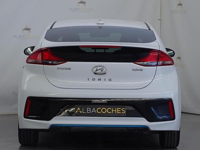 Usado Hyundai Ioniq Style 141 CV (103 kW) 2019 Blanco Utilitario