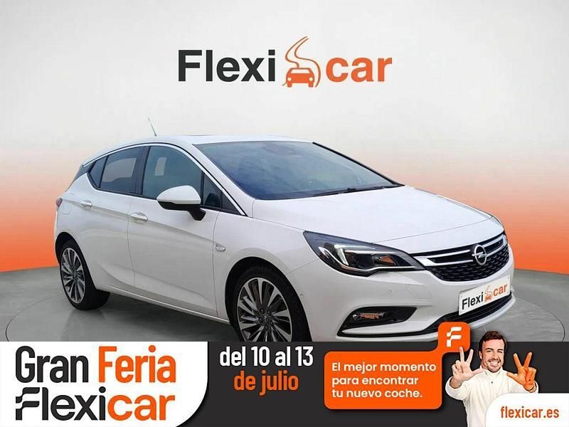 Blanco Usado 2017 Opel Astra Excellence Berlina | 14.390 € (Precio justo) - Imagen 1/2