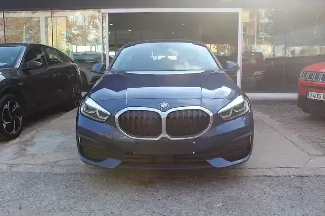 Käytetty BMW 116 116 HP (85 kW) 2023 Sininen Viistoperä