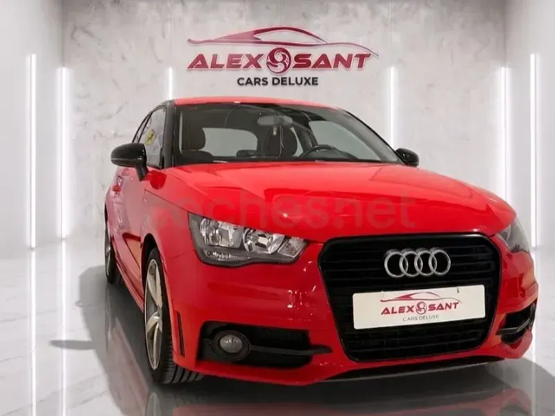 Usado Audi A1 Attraction 86 CV (63 kW) 2014 Rojo Utilitario