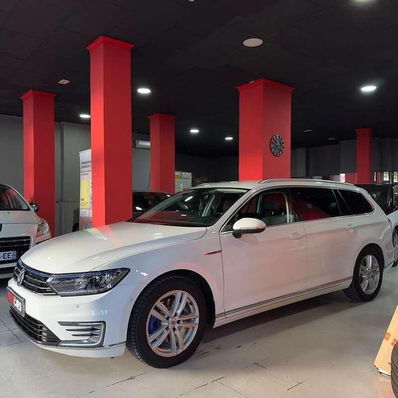 Usado VW Passat GTE 218 CV (160 kW) 2018 Blanco Familiar
