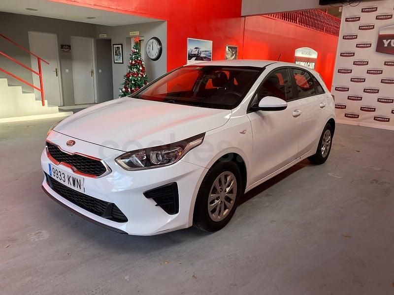 Usado Kia Ceed 115 CV (84 kW) 2019 Blanco Utilitario