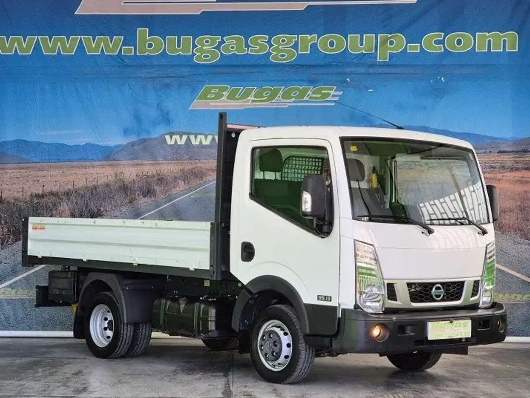 Usado Nissan Cabstar 131 CV (96 kW) 2018 Blanco Pickup/Camioneta