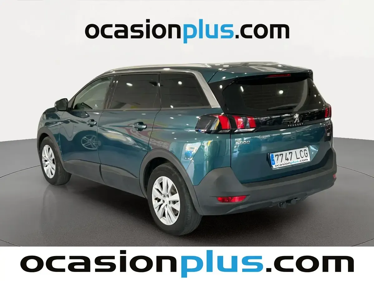 Usado Peugeot 5008 Active 131 CV (96 kW) 2019 Verde SUV