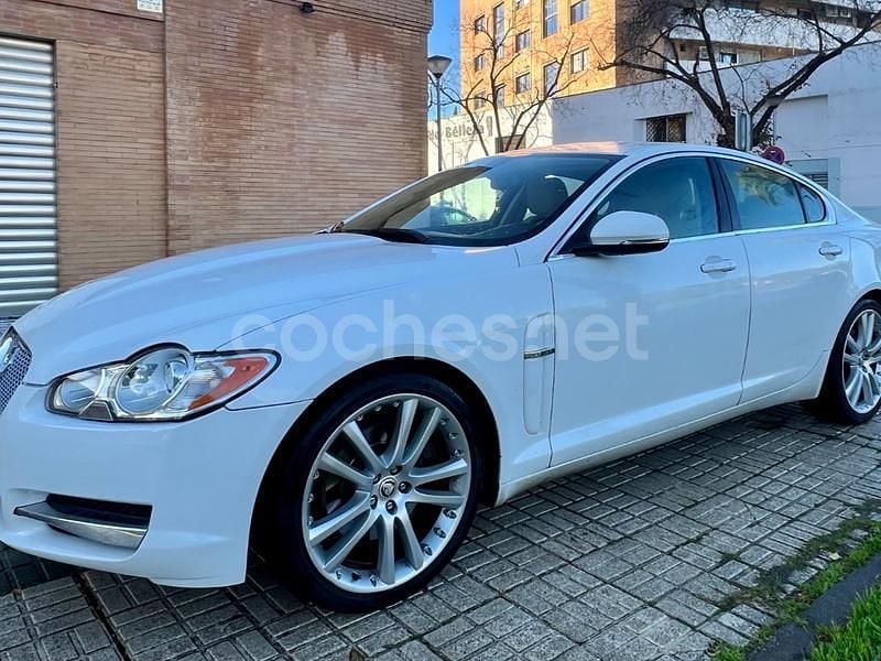 Usado Jaguar XF Luxury 240 CV (176 kW) 2010 Blanco Berlina