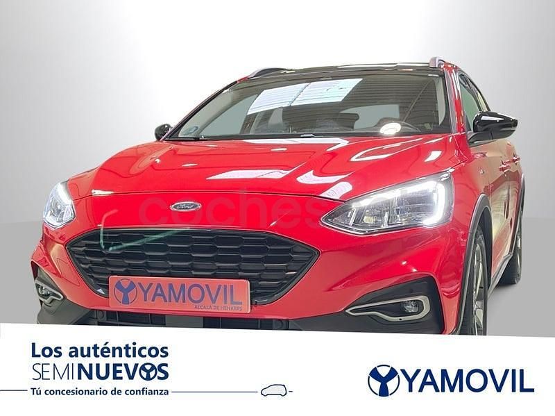 Usado Ford Focus Active 125 CV (91 kW) 2022 Rojo Berlina