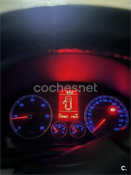 Usado VW Golf V Sportline 140 CV (102 kW) 2007 Gris / plata Berlina