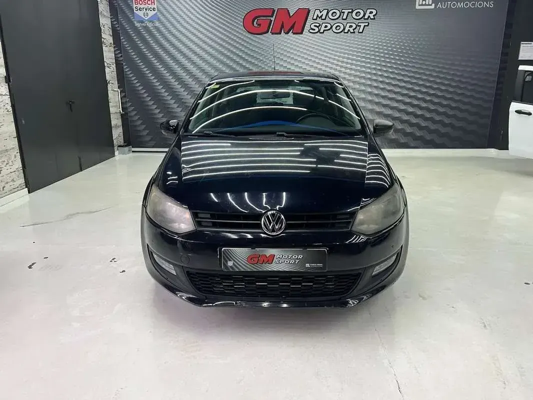 Usado VW Polo Sportline 90 CV (66 kW) 2010 Negro Utilitario