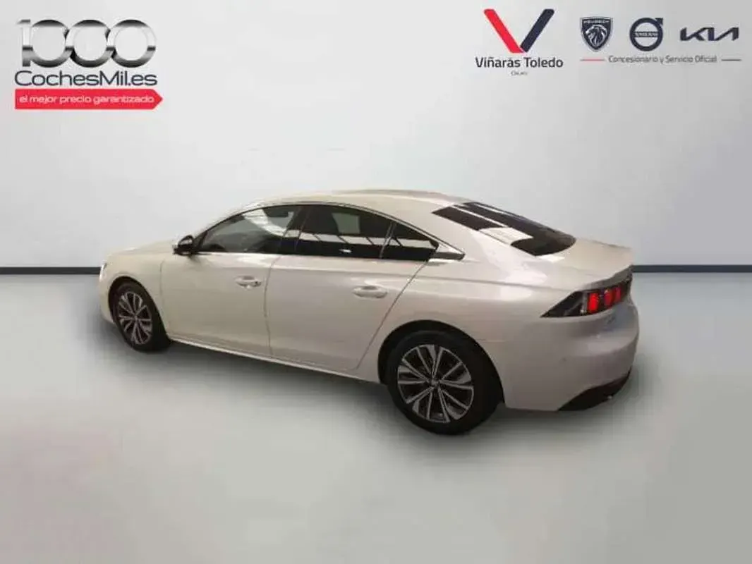 Usado Peugeot 508 Allure 131 CV (96 kW) 2024 Blanco Berlina