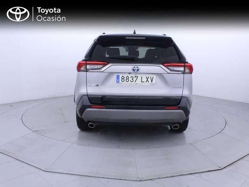 Usado Toyota RAV4 Hybrid Style 218 CV (160 kW) 2022 Plateado SUV