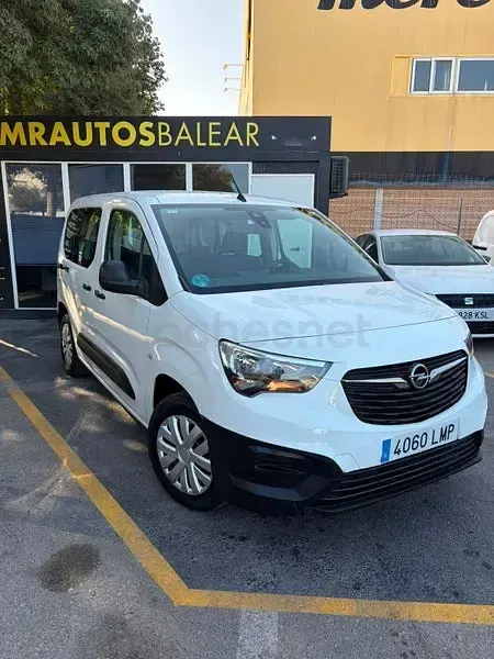 Usado Opel Combo Life Edition 102 CV (75 kW) 2021 Blanco Monovolumen